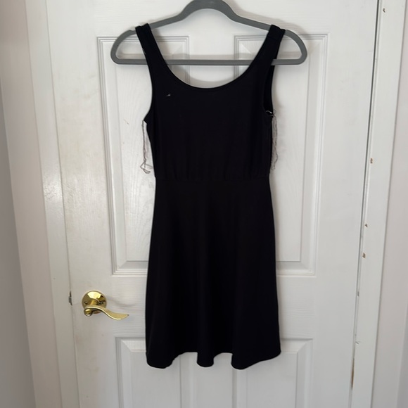 Robe noir courte - Picture 1 of 2